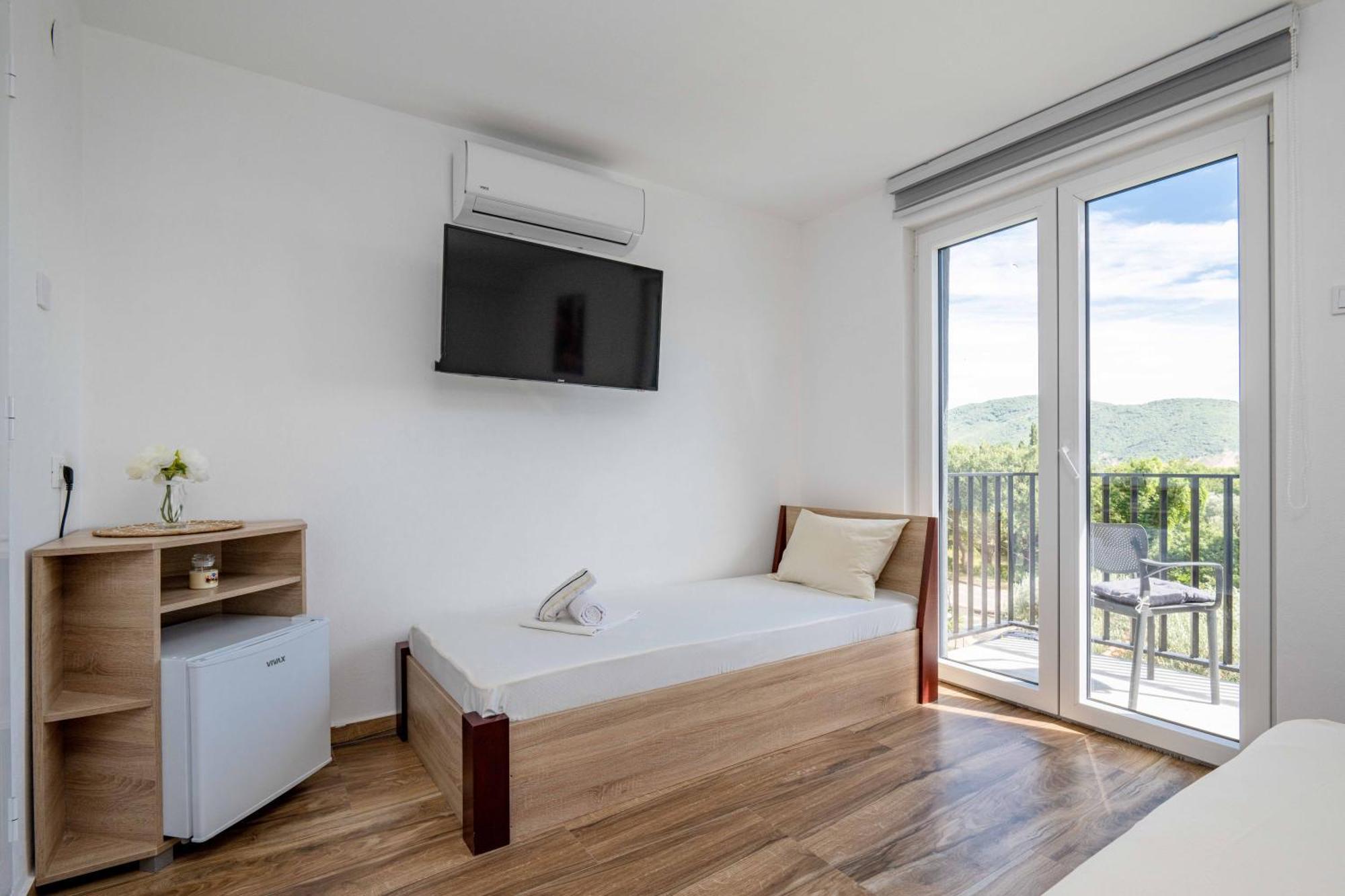 Sumice Inn Петровац Экстерьер фото