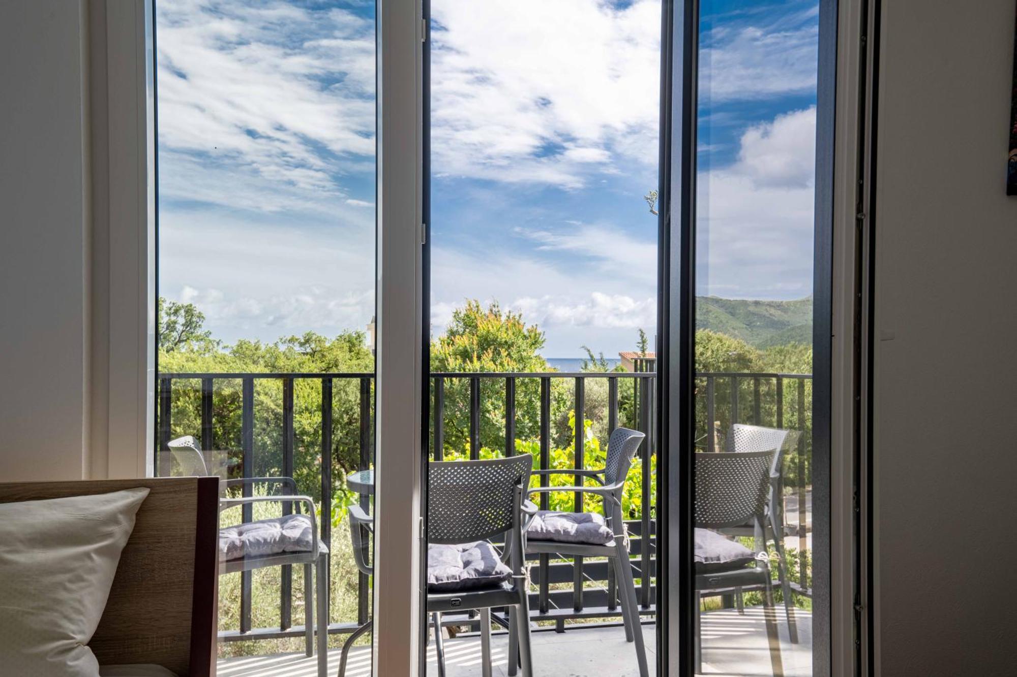 Sumice Inn Петровац Экстерьер фото